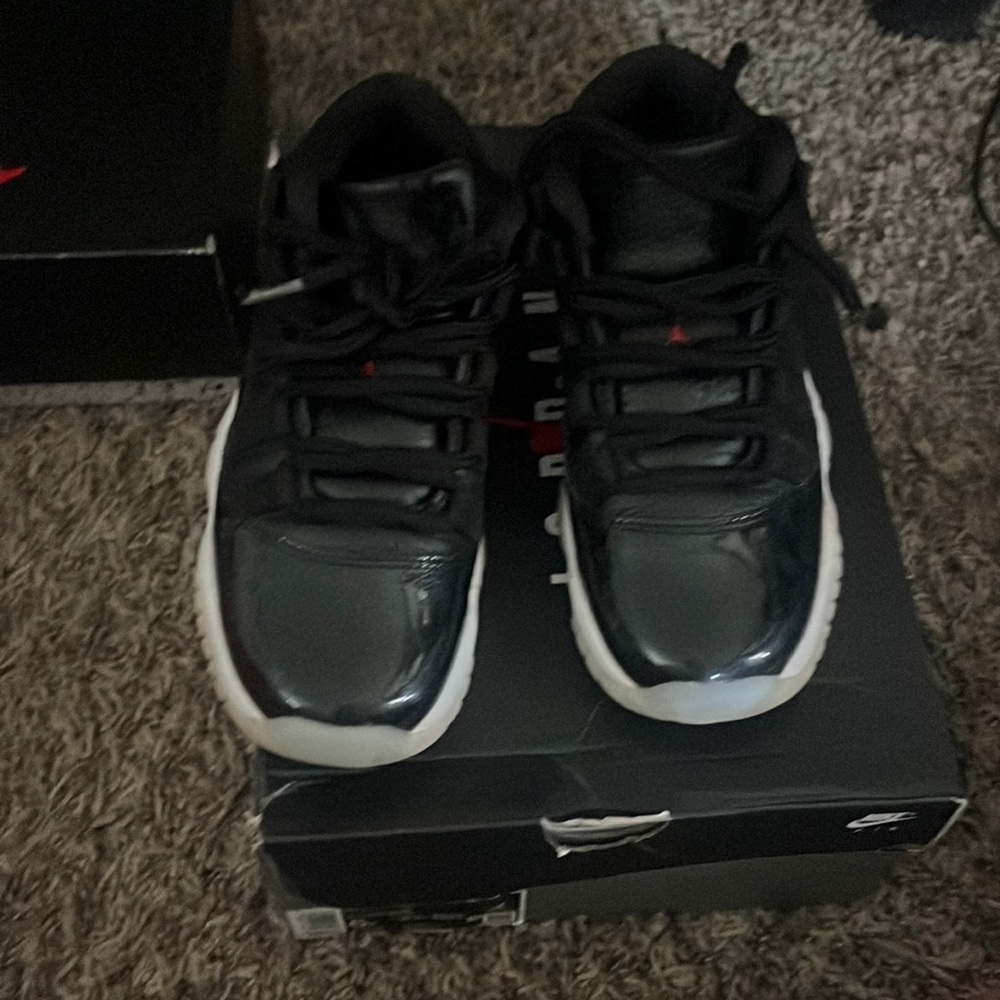 Jordan 11’s low top